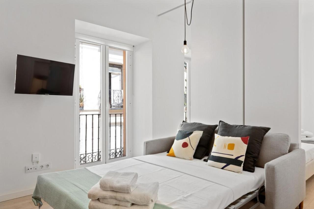 Modern 1 Bedroom Apartment Near Lavapies Madrid Exterior photo