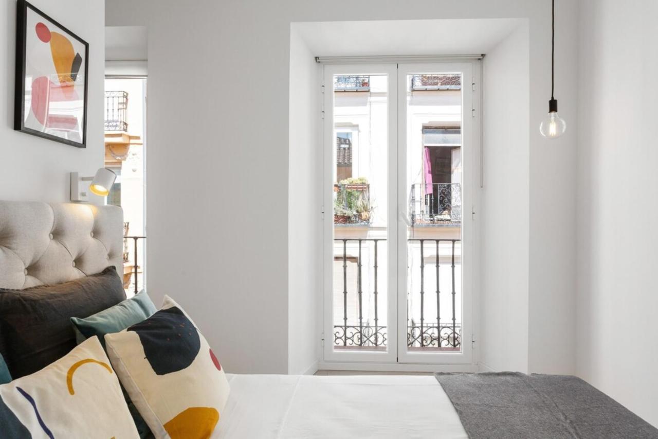 Modern 1 Bedroom Apartment Near Lavapies Madrid Exterior photo